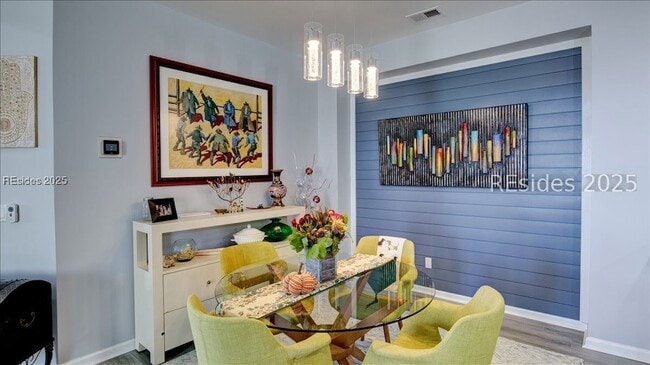 Building Photo - 231 Flip Flop Ct