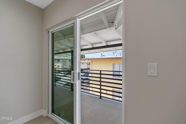 Building Photo - 1206 Tamarind Ave