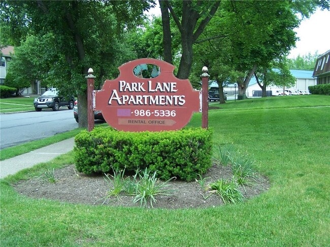 Primary Photo - 114 Park Ln