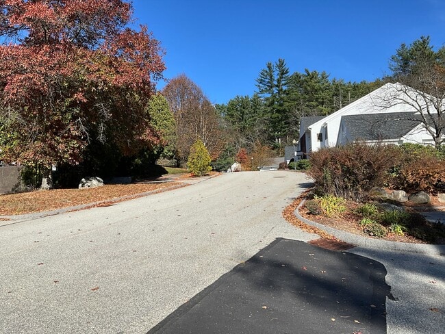 Building Photo - 15 Windsor Ct