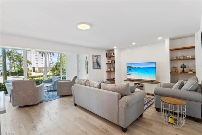 Building Photo - 1910 Gulf Shore Blvd N