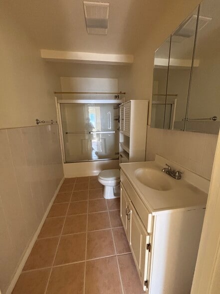 Building Photo - 6617 Purdy Ave