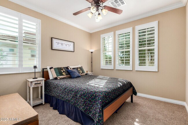 Building Photo - 856 E Harmony Wy