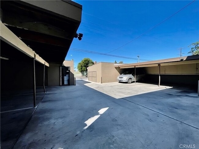 Building Photo - 12437 Harris Ave