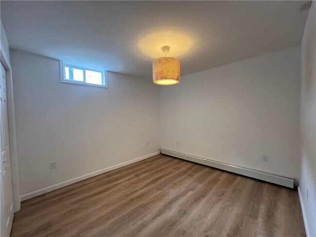 Building Photo - 9 Turner Ave