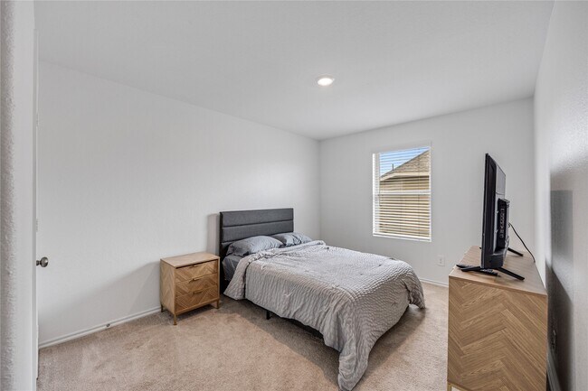 Building Photo - 32610 Orchard Haze Dr