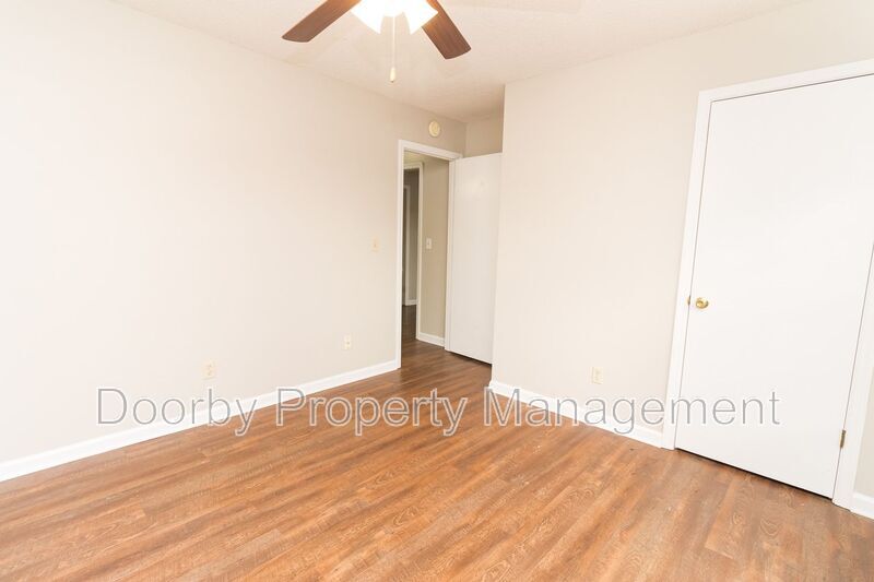 Building Photo - 16 Indigo Ln