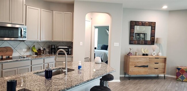Building Photo - 304 Tordesillas Dr