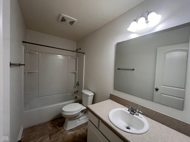 Building Photo - 5771 White Pine Rd