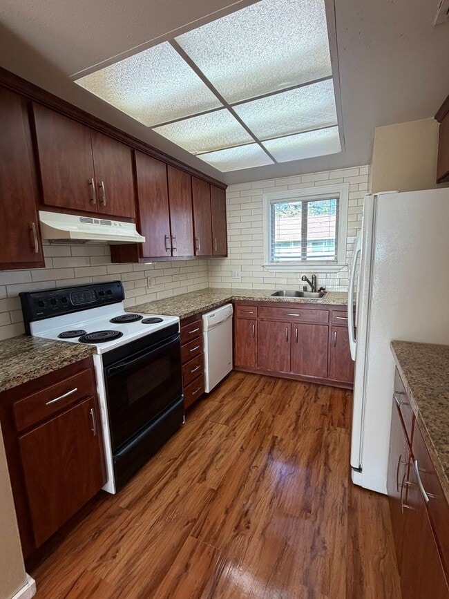 Building Photo - 2 Bedroom Condo in Natomas