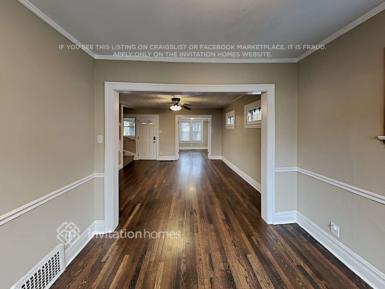Building Photo - 862 Carpenter Ave