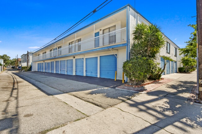 Building Photo - 909 N. Wilmington Blvd.