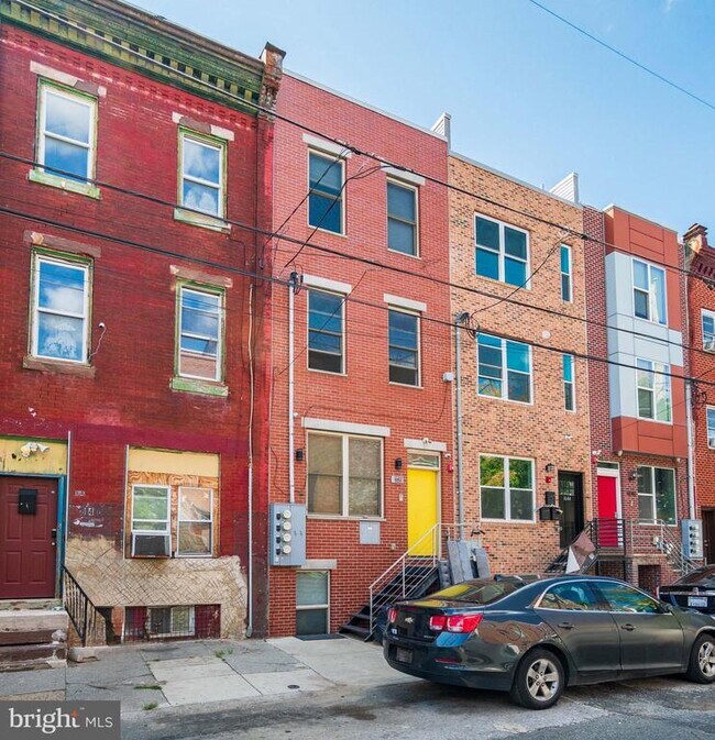 Building Photo - 1642 N Marshall St