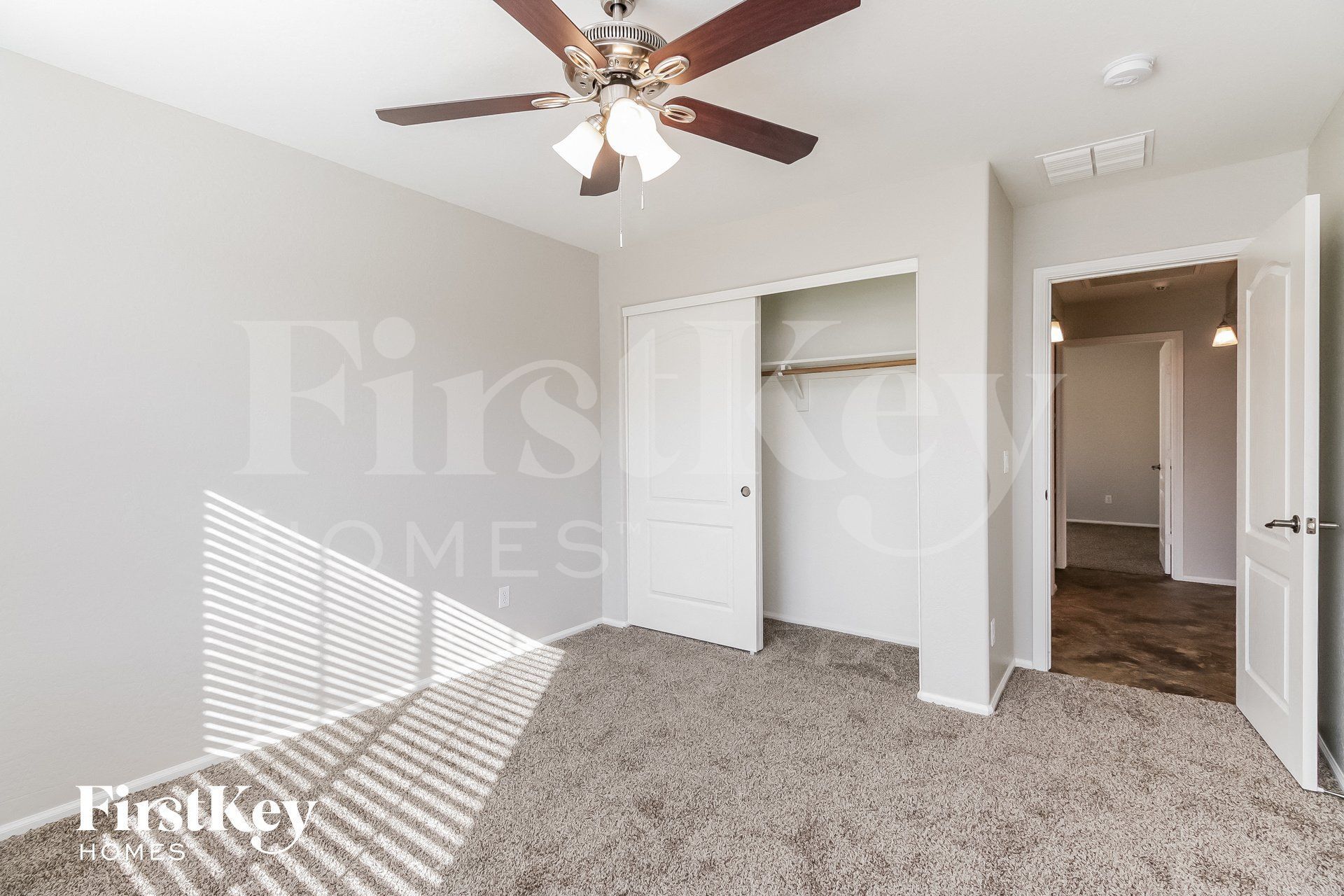 Building Photo - 2060 W Goldmine Mountain Dr