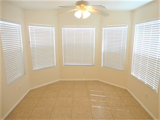 Building Photo - 9045 W Holly St