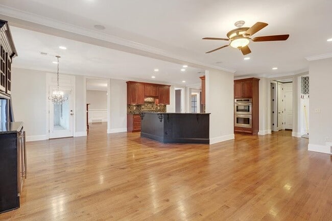 Building Photo - 10227 Matwood Oak Dr