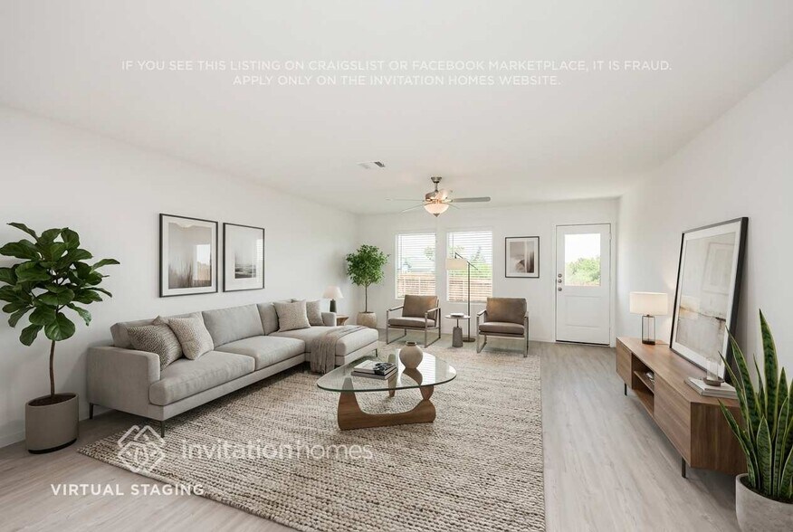 Building Photo - 2411 Fleming Dr