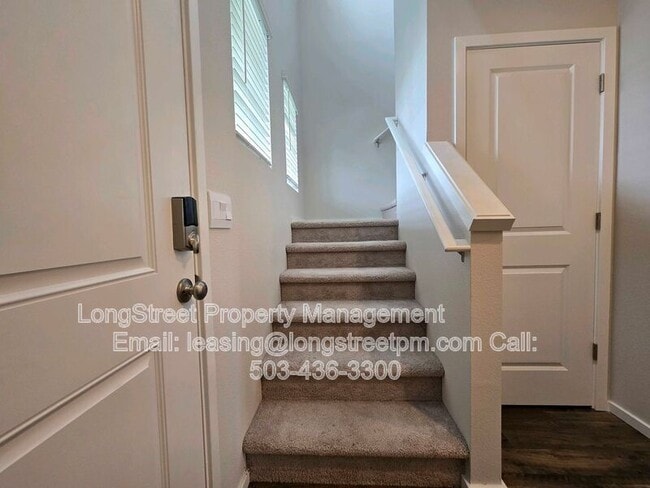 Building Photo - 412 Lost Lake St NE