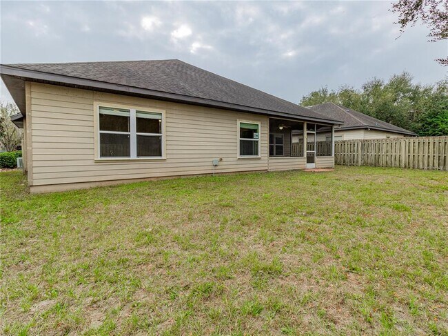 Building Photo - 8436 SW 77th Ave