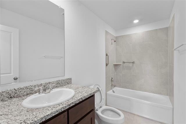 Building Photo - 1361 Mahogany Ln