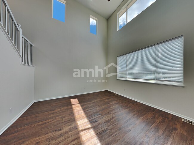 Building Photo - 7785 Blue Vail Way