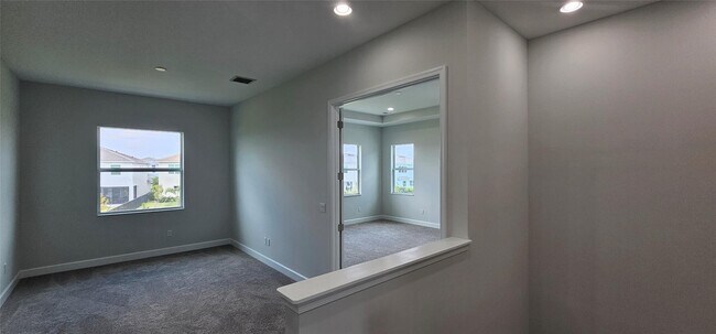 Building Photo - 5461 Empire Dr