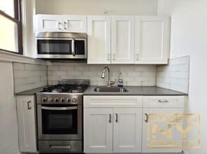 Building Photo - 0 bedroom in ASTORIA NY 11102