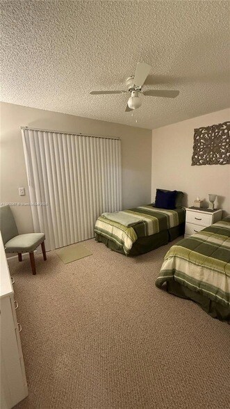 Building Photo - 6327 Chasewood Dr