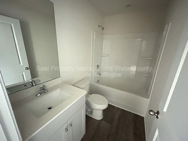Building Photo - 3604 Sorda Ct