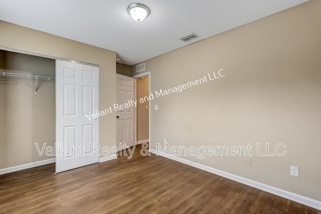 Building Photo - 8151 Lanette St