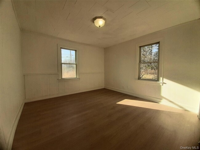 Building Photo - 1288 NY-9G