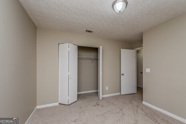 Building Photo - 10284 Briarbay Loop