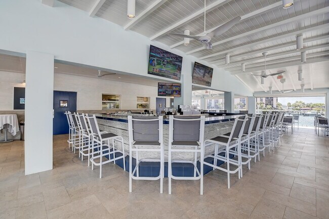 Building Photo - 2701 N Ocean Blvd