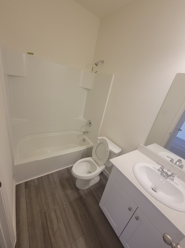 Building Photo - 10316 Castle Lyons Ln