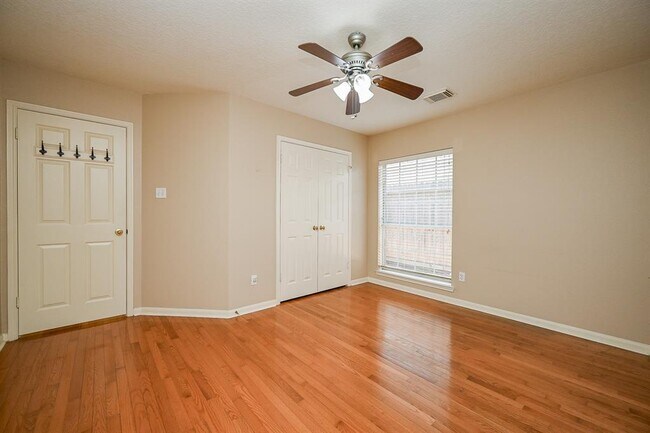 Building Photo - 1335 Remington Crest Dr