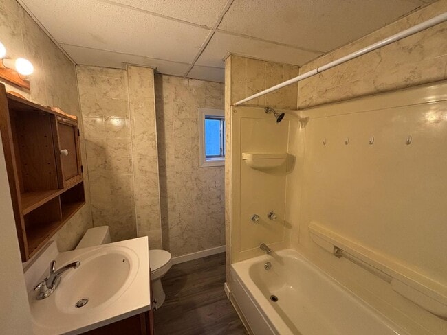 Building Photo - 211 N 5th Ave