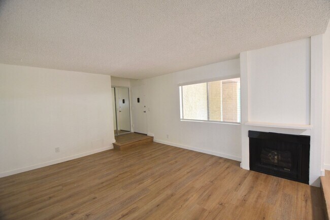 Building Photo - 21018 Gresham St