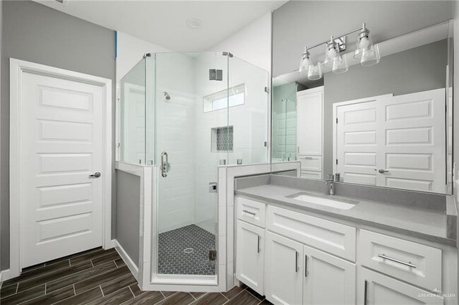 Building Photo - 101 Lauryn Dr