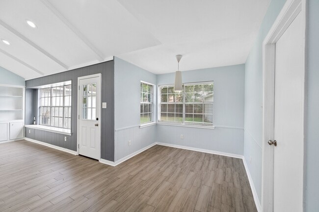 Building Photo - 10623 Wickersham Ln