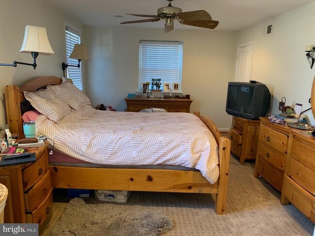 Building Photo - 1524 Knox Rd