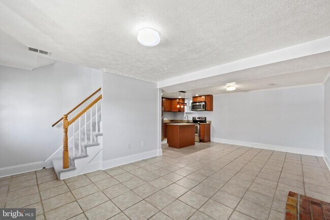 Building Photo - 13724 Lynhurst Dr