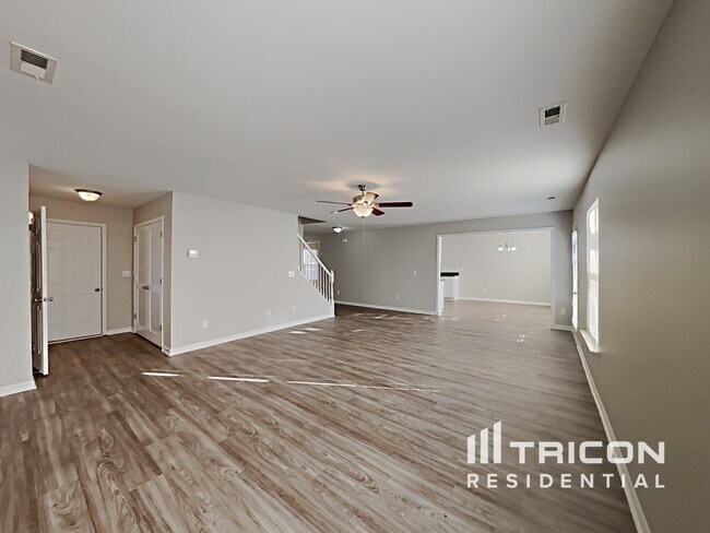 Building Photo - 851 Red Oak Tree Dr