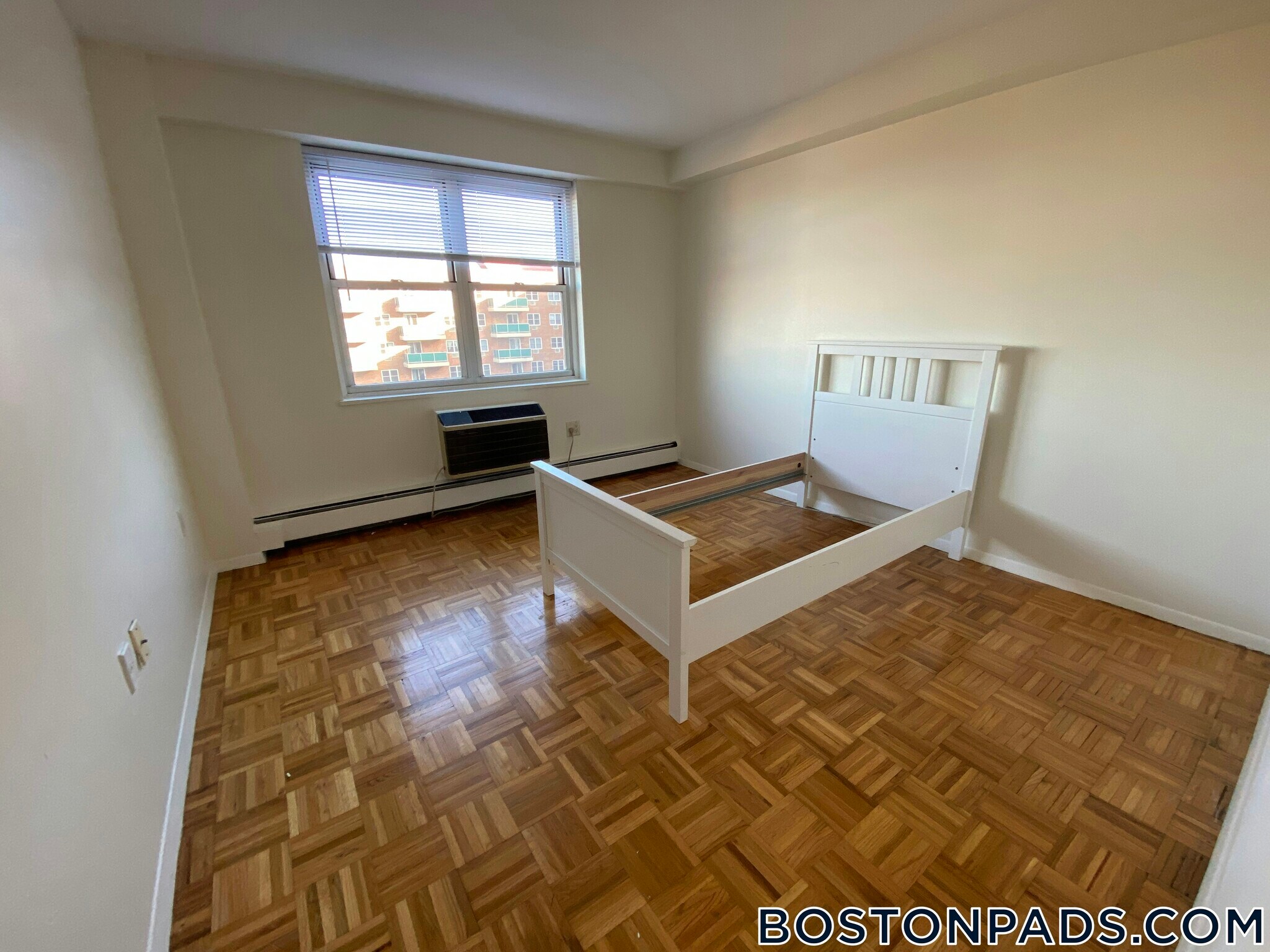 Building Photo - 185 Freeman St