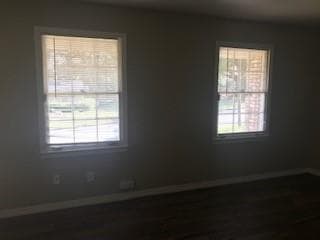 Building Photo - 5664 Vanderbilt Dr