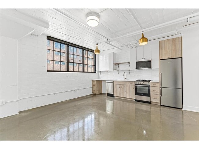 Primary Photo - 608 N 3rd St