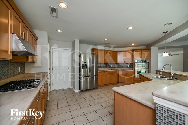 Building Photo - 103 Salt Meadow Ln