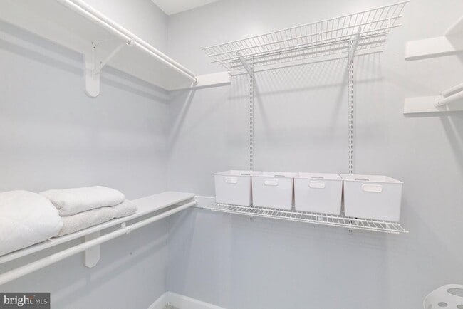 Building Photo - 255 S Pickett St