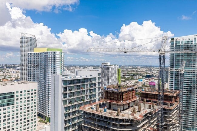 Building Photo - 88 SW 7th St