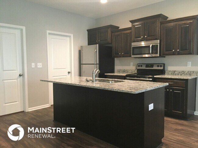 Building Photo - 213 NE Kim Ct