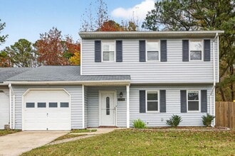 Building Photo - Virginia Beach Gem – 3 Bed, 2.5 Bath with Fenced Yard & Modern Upgrades